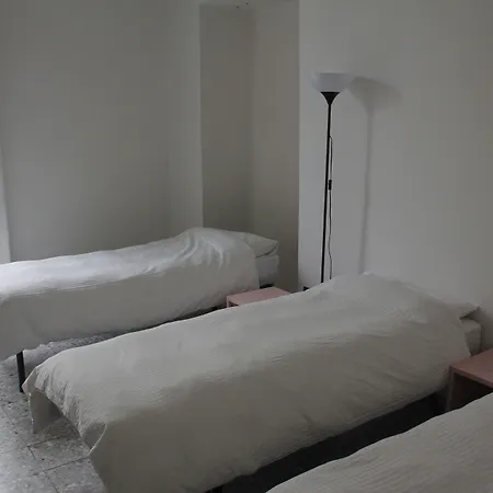 1 Bed In Basic 6 Bed Female 게스트하우스